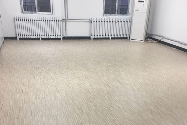 PVC地板的寿命与厚度有何关系吗？使用感受如何？